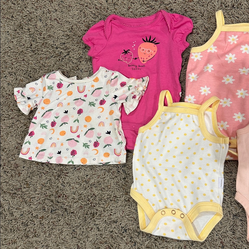 Summer Baby Girl 0-3 Month Lot - Picture 2 of 4